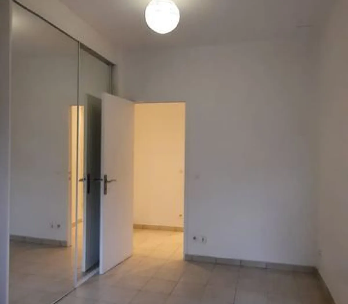 Location Bois-Colombes Appartement 6a42f283363d