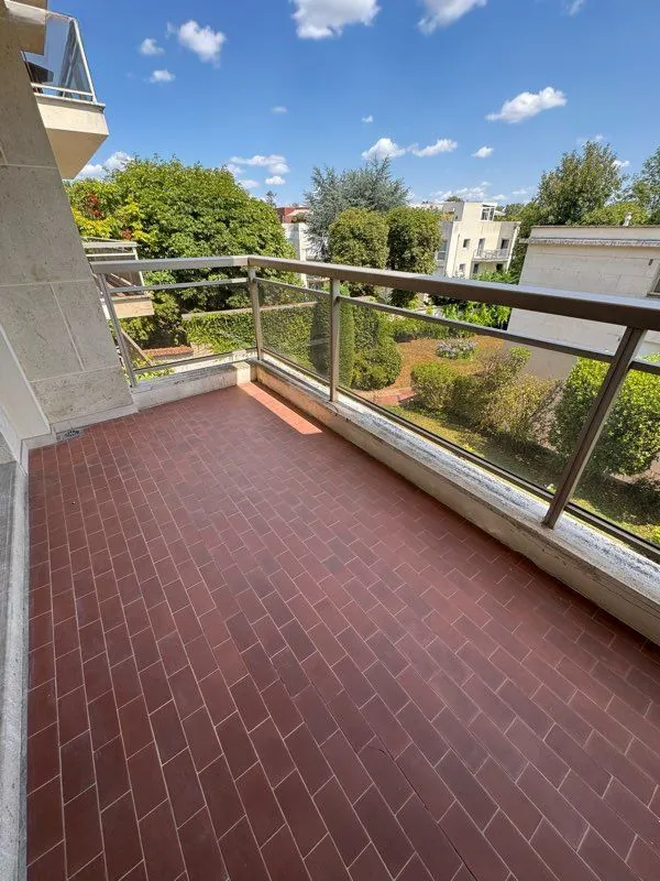 Location Nogent-sur-Marne Appartement 6a436b32eed2