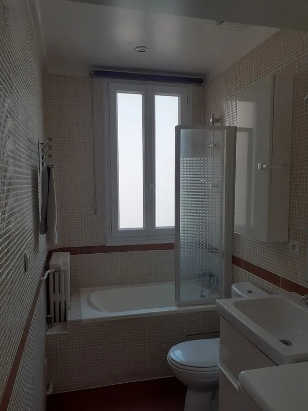 Location Courbevoie Appartement 6a438fb150f5