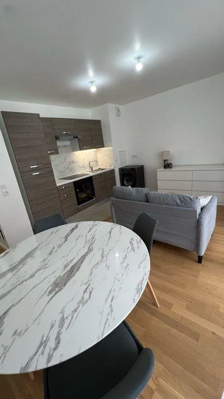 Location Clichy Appartement 6a43c2eb09ec