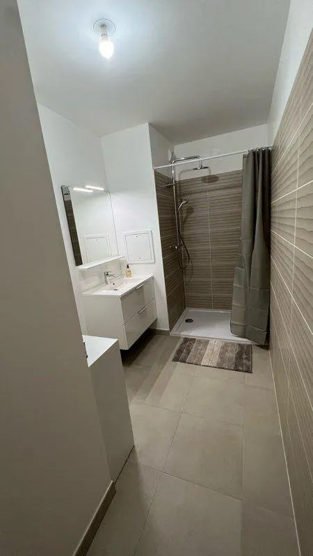 Location Clichy Appartement 6a43c2eb09ec
