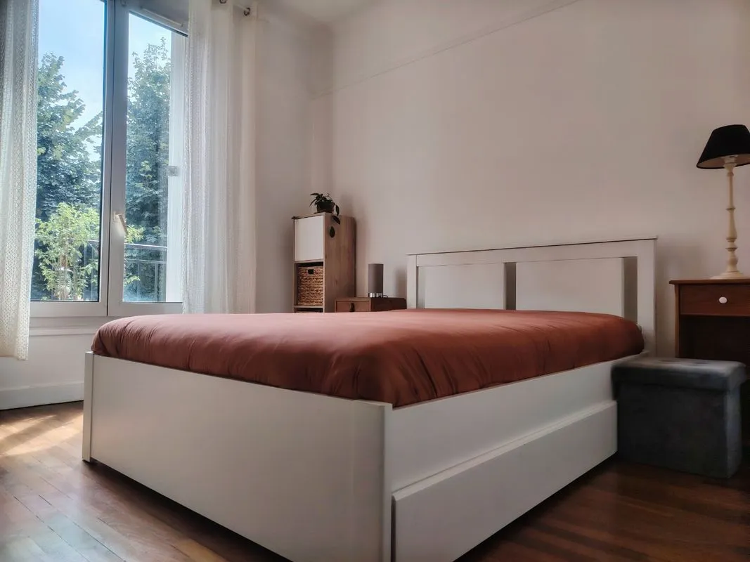 Location Suresnes Appartement 6a43caf56c8a