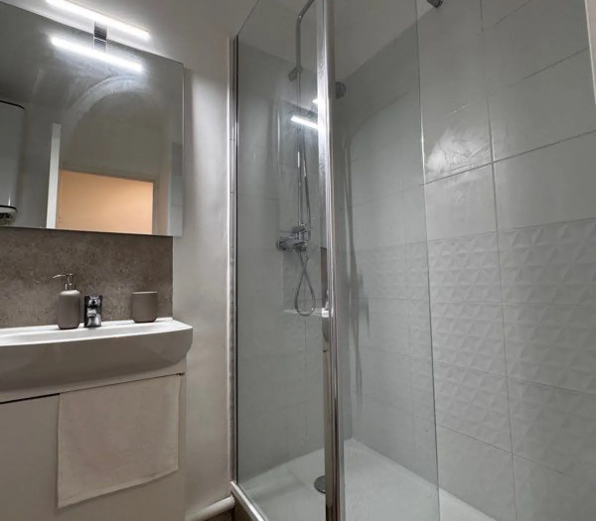 Location Marseille Appartement 6a43f753b14f