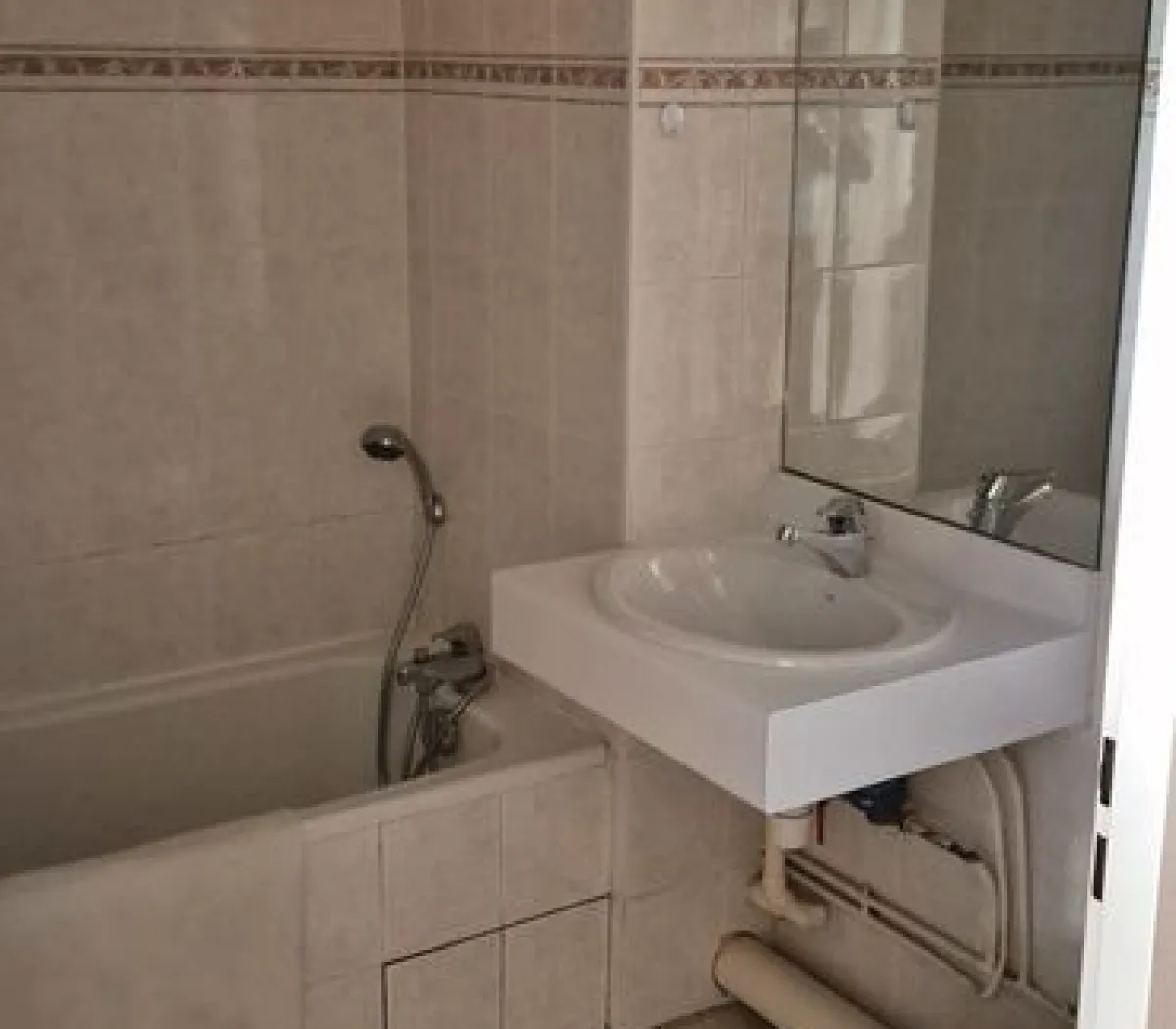 Location Grenoble Appartement 6a44637f9061