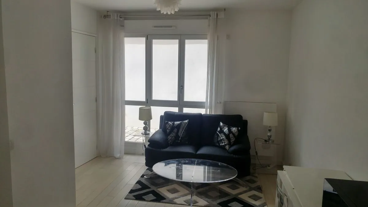 Location Suresnes Appartement 6a44e90e2fd2