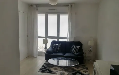 Location Suresnes Appartement 6a44e90e2fd2