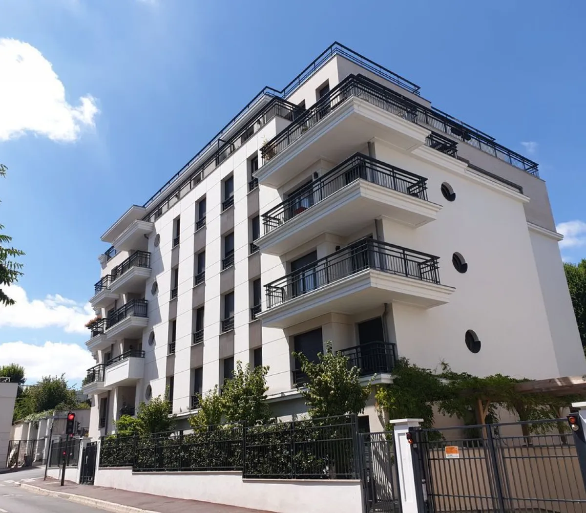 Location Suresnes Appartement 6a44e90e2fd2