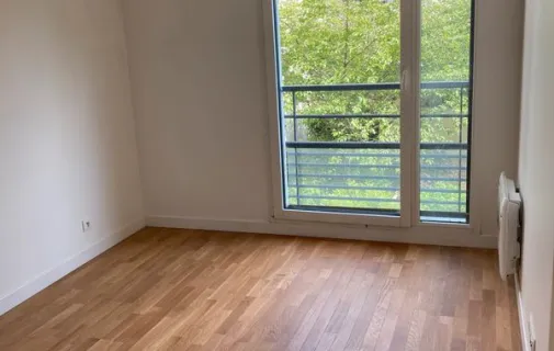 Location Suresnes Appartement 6a45a5a889fc
