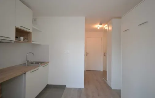Location Courbevoie Appartement 6a4641d4b746