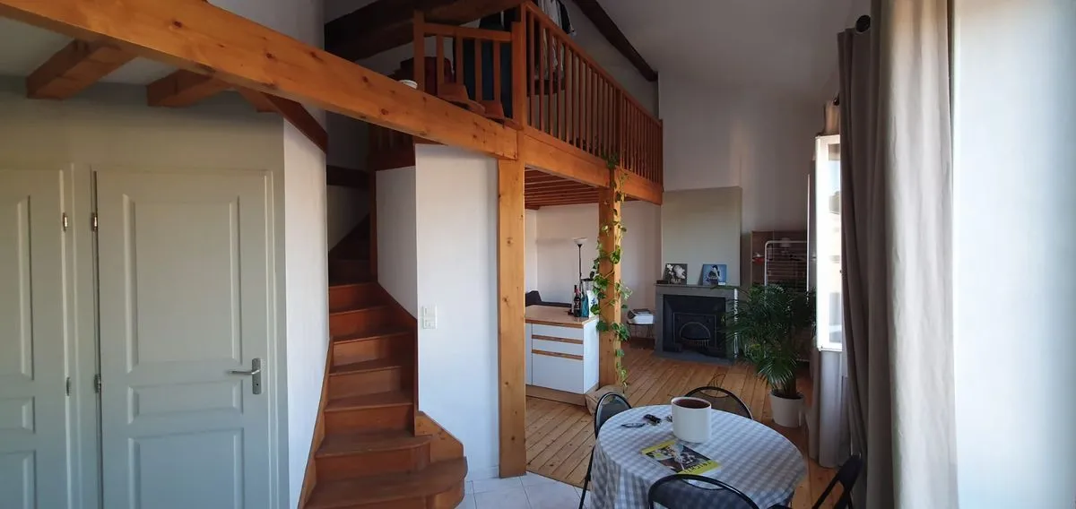 Location Lyon Appartement 6a477a81f20b