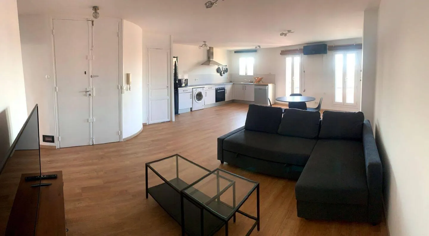 Location Marseille Appartement 6a4782374e55