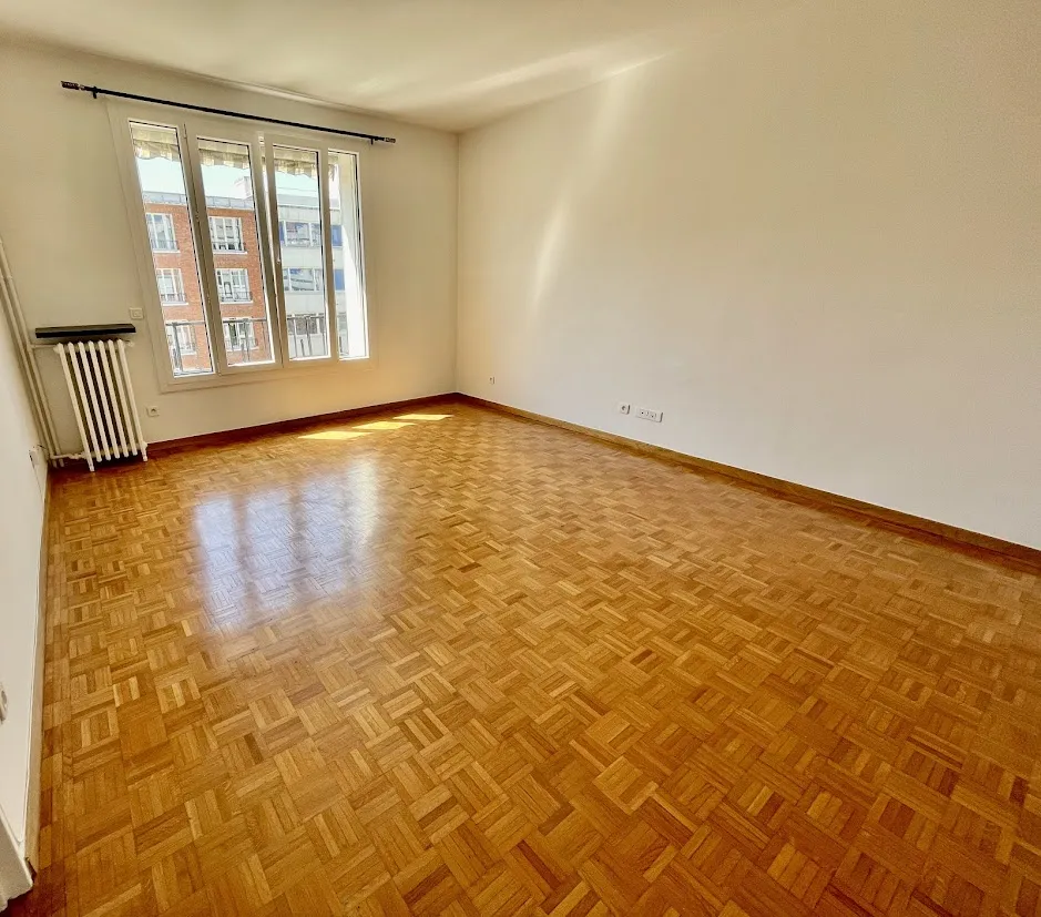 Location Neuilly-sur-Seine Appartement 6a47a135809a