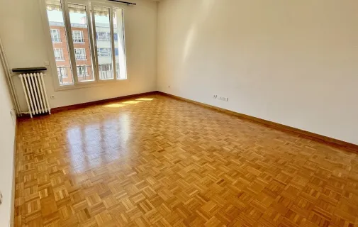 Location Neuilly-sur-Seine Appartement 6a47a135809a