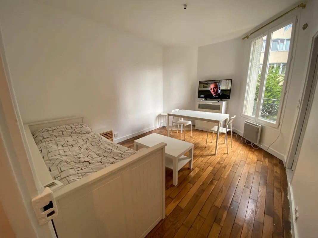 Location Issy-les-Moulineaux Appartement 6a4b64c2ba4a