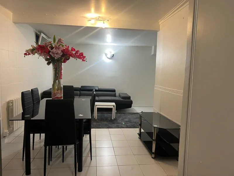 Location Pantin Appartement 6a4b7c2f9953