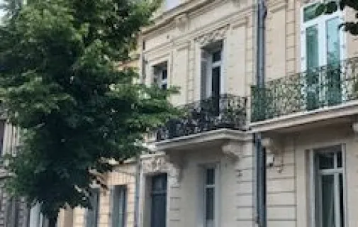 Location Bordeaux Appartement 6a4b9189a3fa