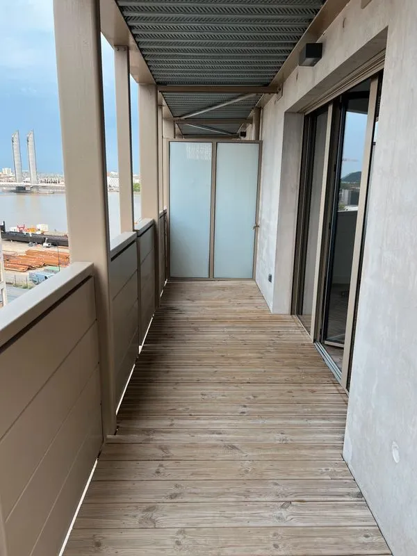 Location Bordeaux Appartement 6a4bb75f0a4e
