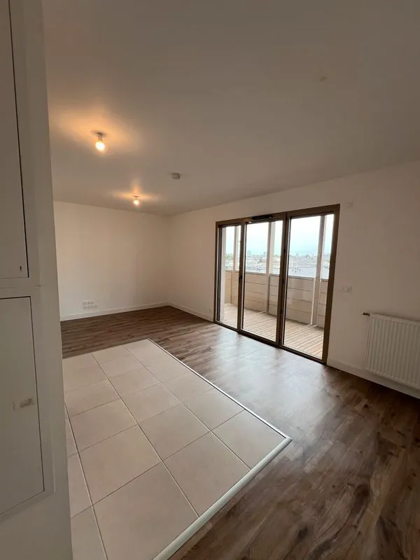Location Bordeaux Appartement 6a4bb75f0a4e