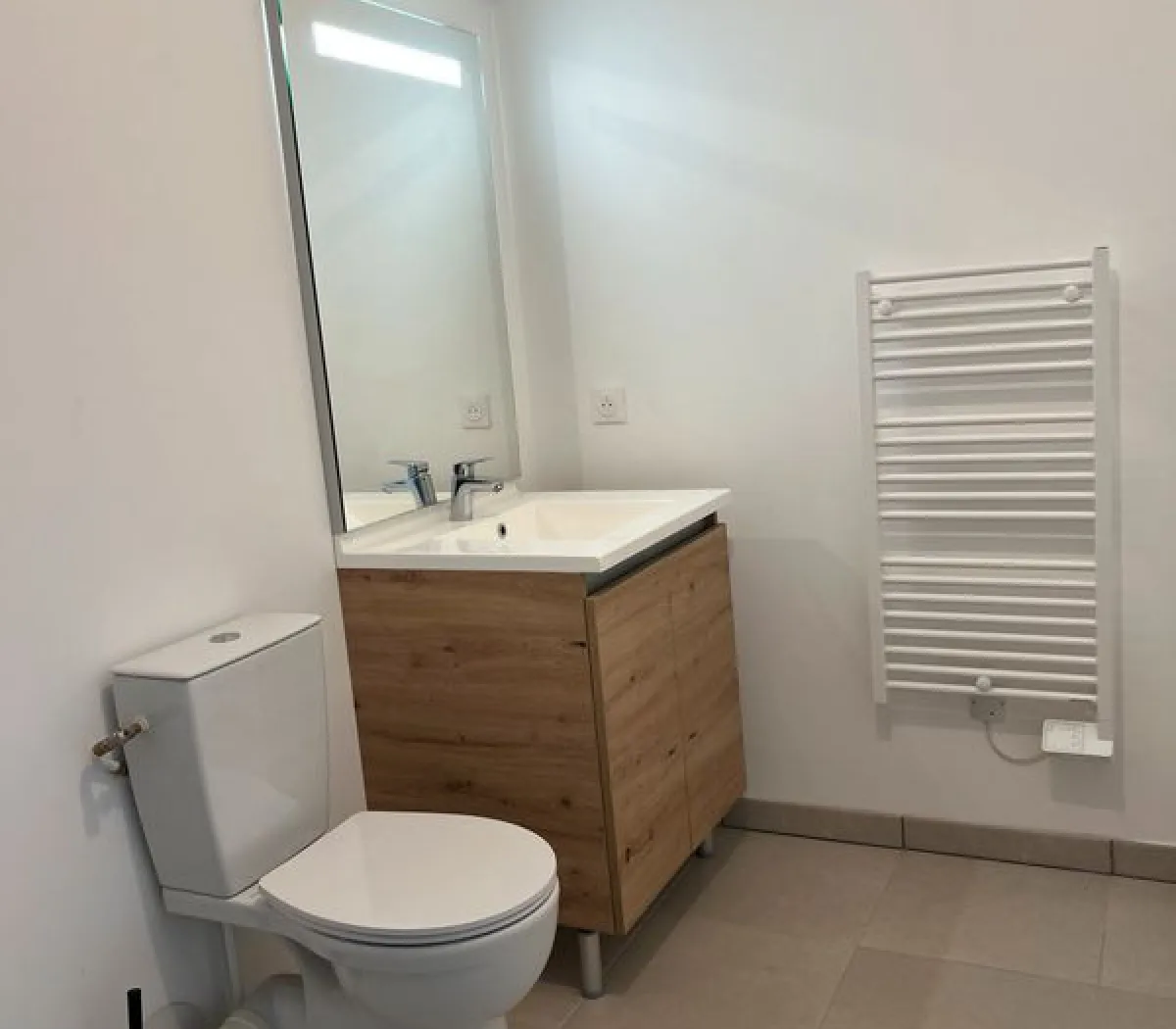 Location Bordeaux Appartement 6a4bb75f0a4e