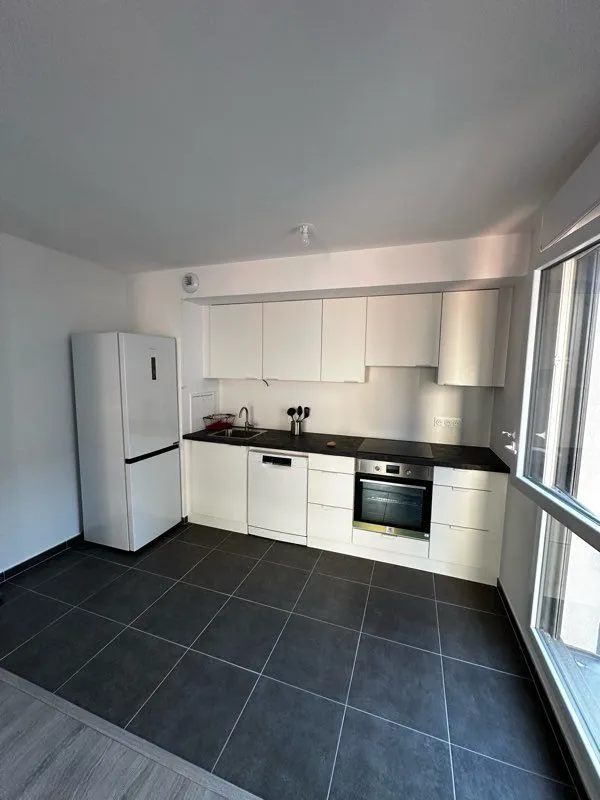 Location Romainville Appartement 6a4bbcb4cf48