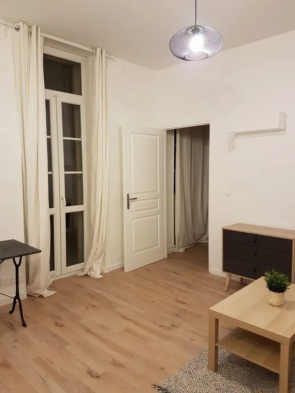 Location Marseille Appartement 6a4bc1849786