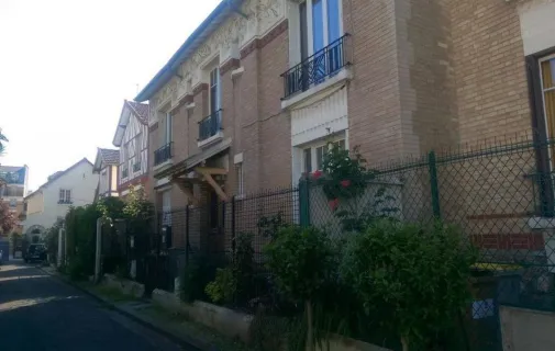 Location Courbevoie Appartement 6a4bc82a0d4f