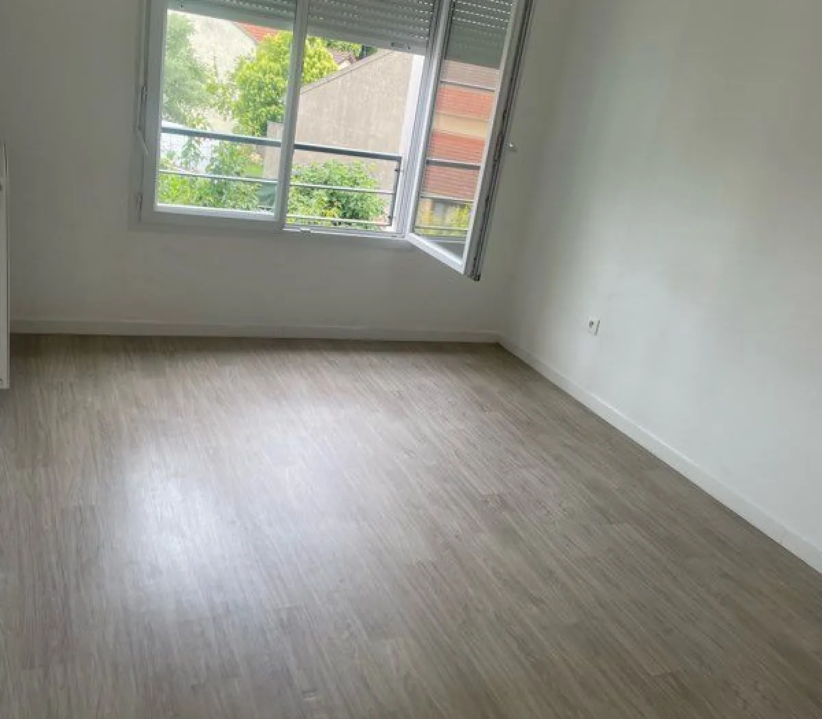Location Aulnay-sous-Bois Appartement 6a4bd1f55f08