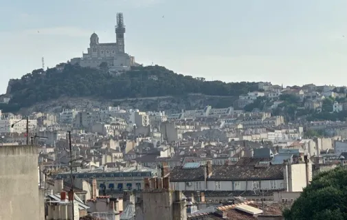Location Marseille Appartement 6a4d9eaab933