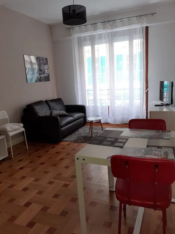 Location Nice Appartement 6a4da18b0a07