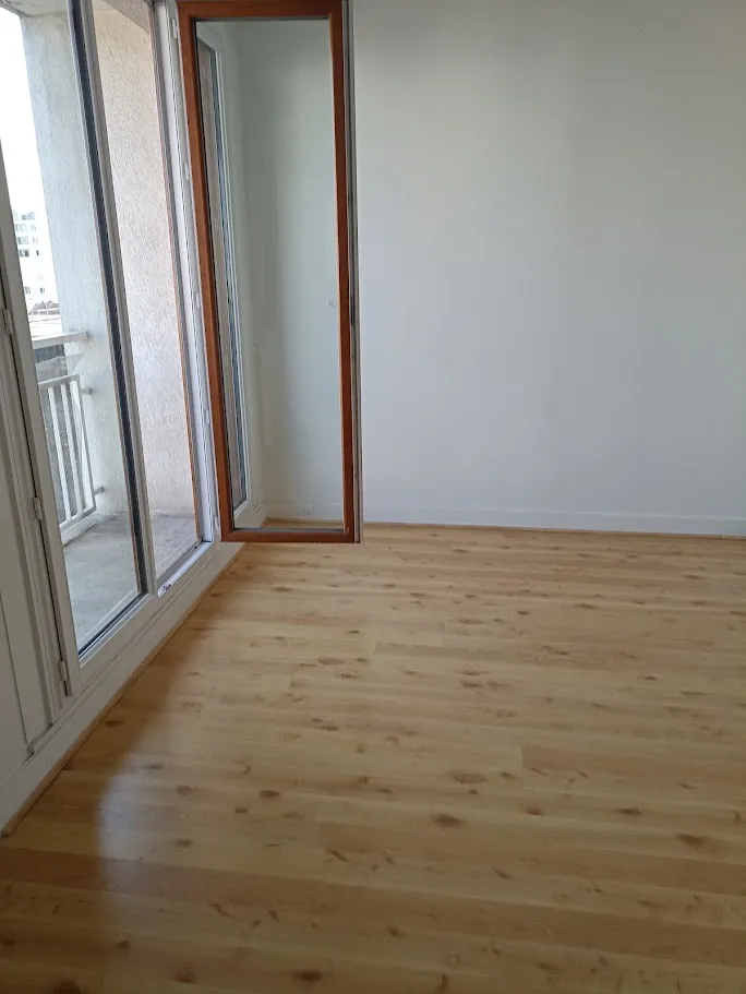 Location Vanves Appartement 6a4e6101a49e