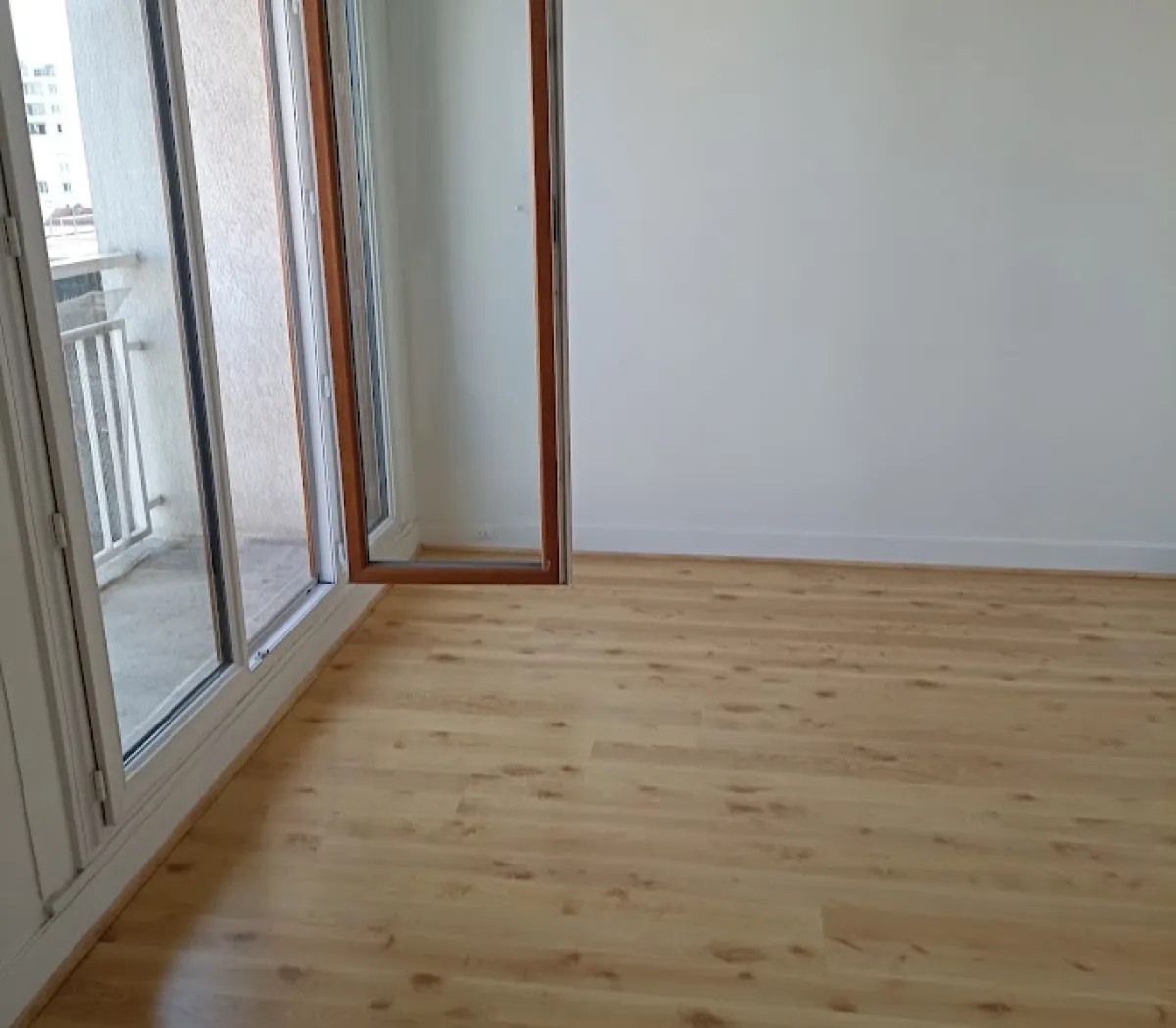 Location Vanves Appartement 6a4e6101a49e
