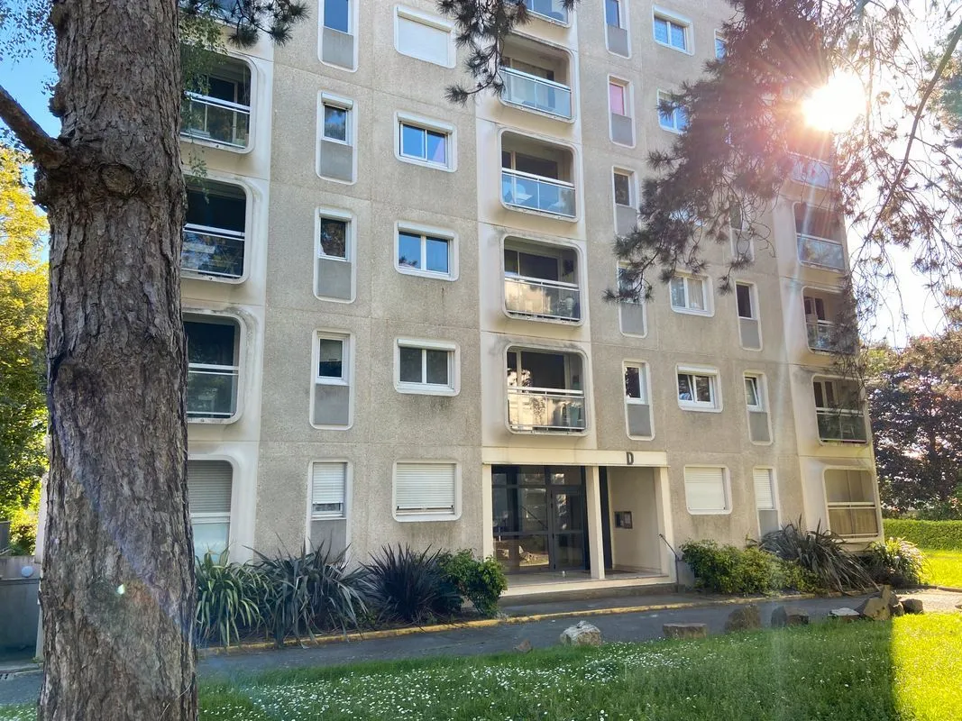 Location Rennes Appartement 6a50c964df1a