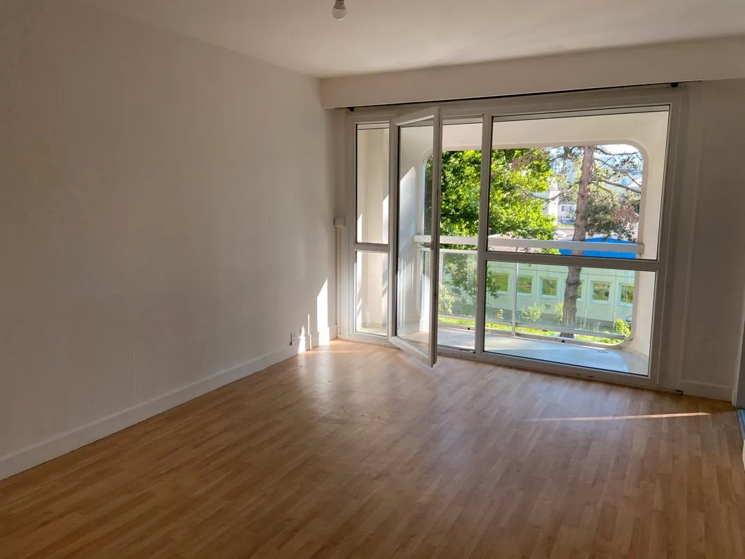 Location Rennes Appartement 6a50c964df1a