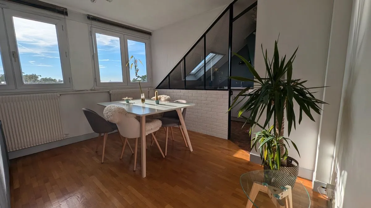Location Rueil-Malmaison Appartement 6a52b99cd357