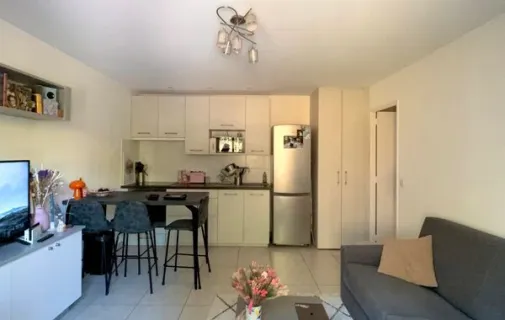 Location Aix-en-Provence Appartement 6a52bd554c05
