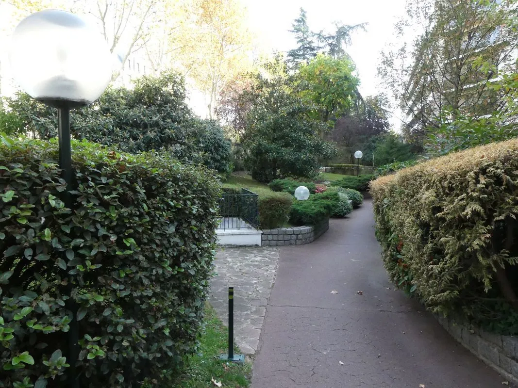 Location Neuilly-sur-Seine Appartement 6a52f546086b
