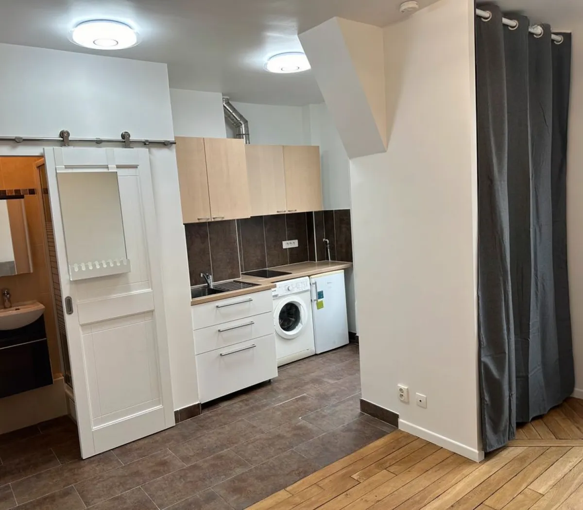 Location Asnières-sur-Seine Appartement 6a52f5586b26
