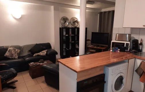 Location Issy-les-Moulineaux Maison 6a53d60e0150