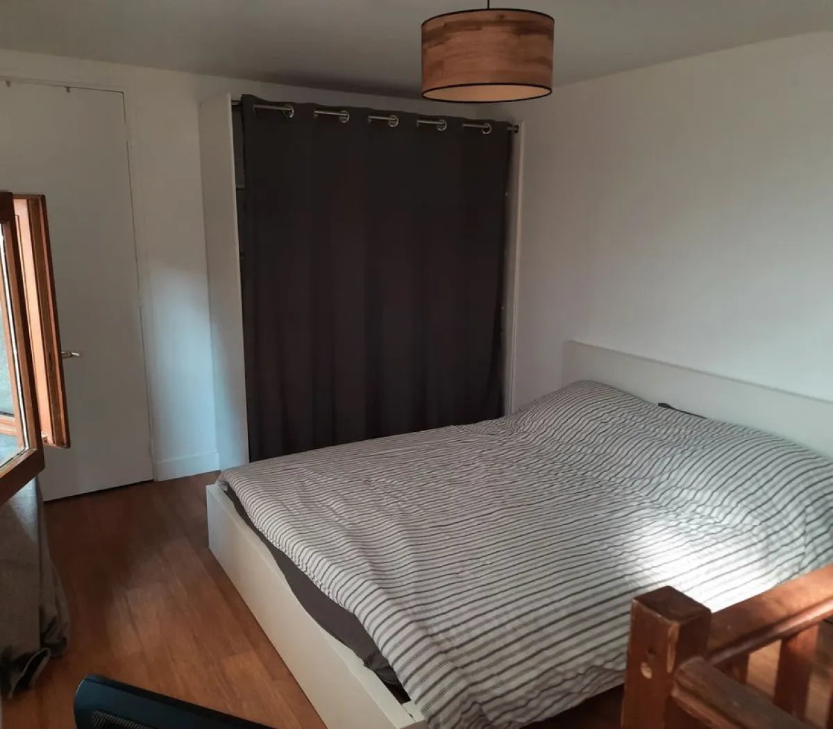 Location Issy-les-Moulineaux Maison 6a53d60e0150