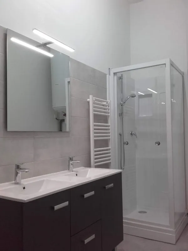 Location Bordeaux Appartement 6a53da255f23