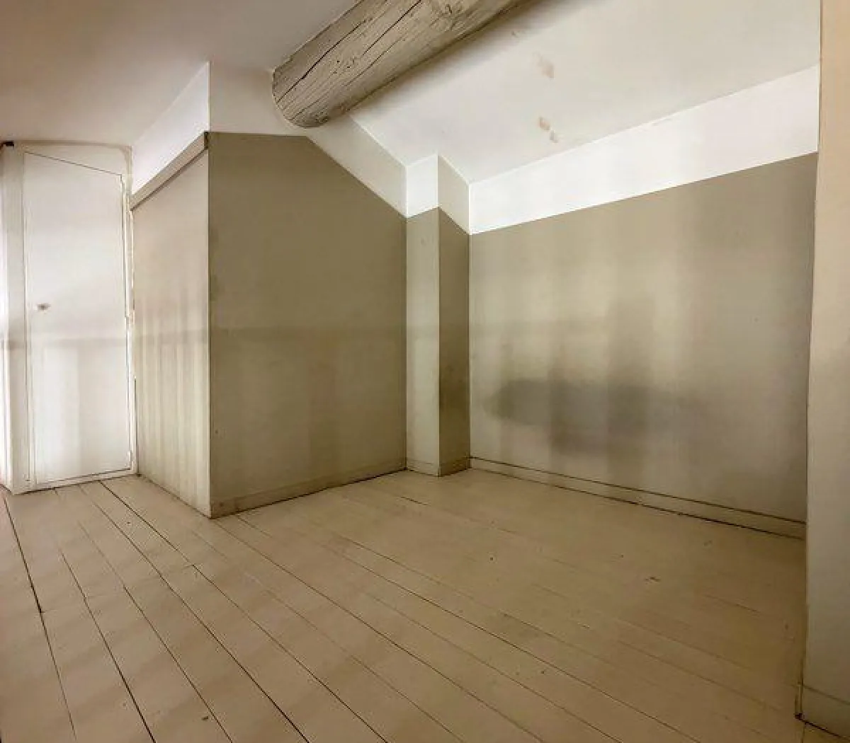 Location Aix-en-Provence Appartement 6a549f0df3cb