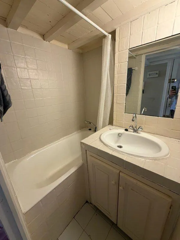 Location Aix-en-Provence Appartement 6a549f0df3cb