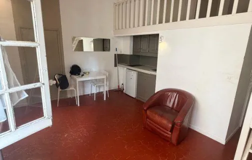 Location Aix-en-Provence Appartement 6a549f0df3cb