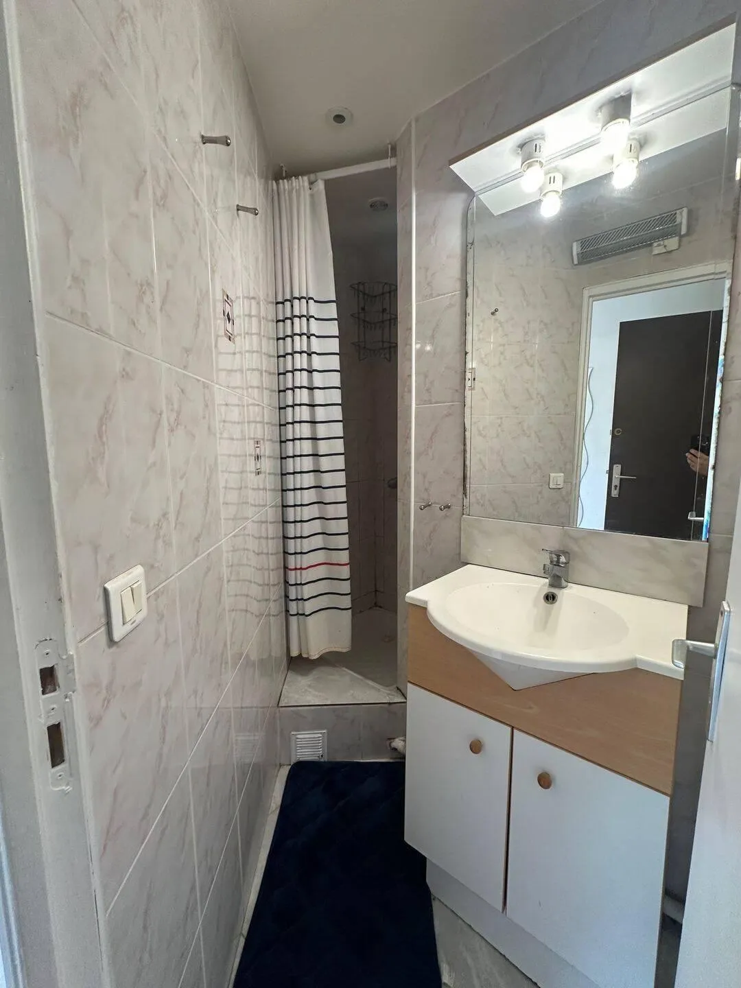 Location Courbevoie Appartement 6a5dd67f7127