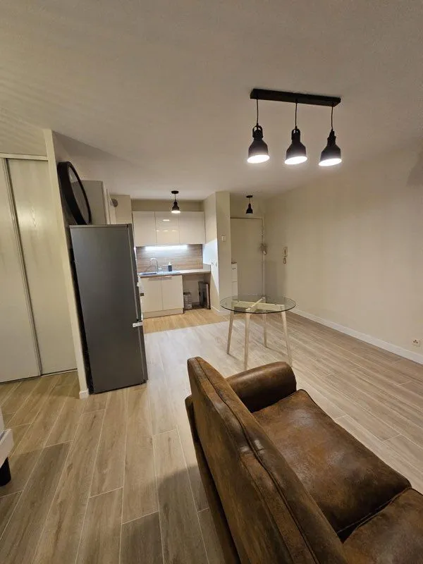 Location Les Pavillons-sous-Bois Appartement 6a5eaeeb414c