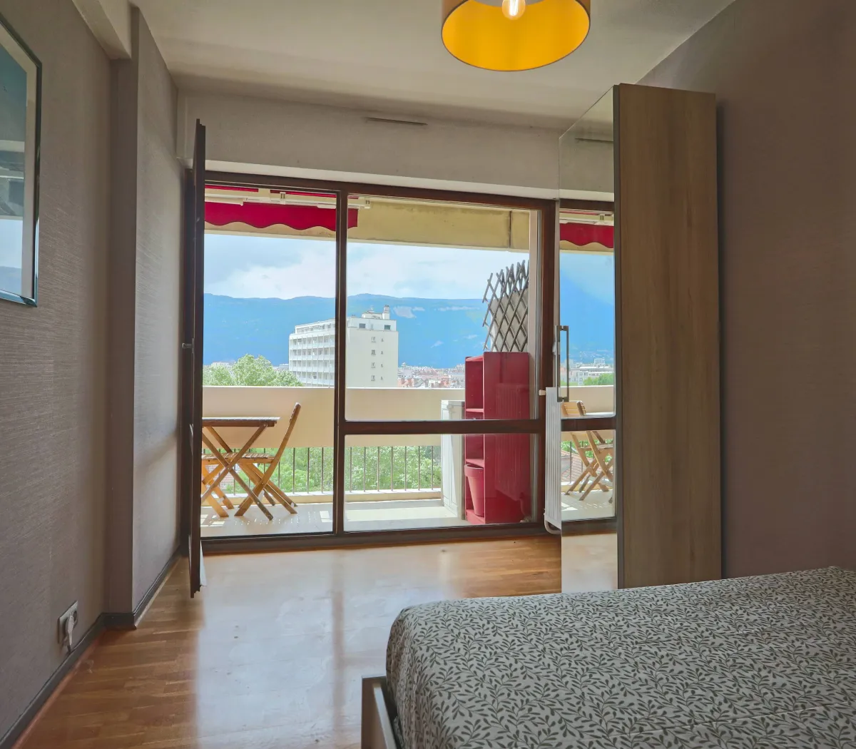 Location Grenoble Appartement 6a676c93c8c8