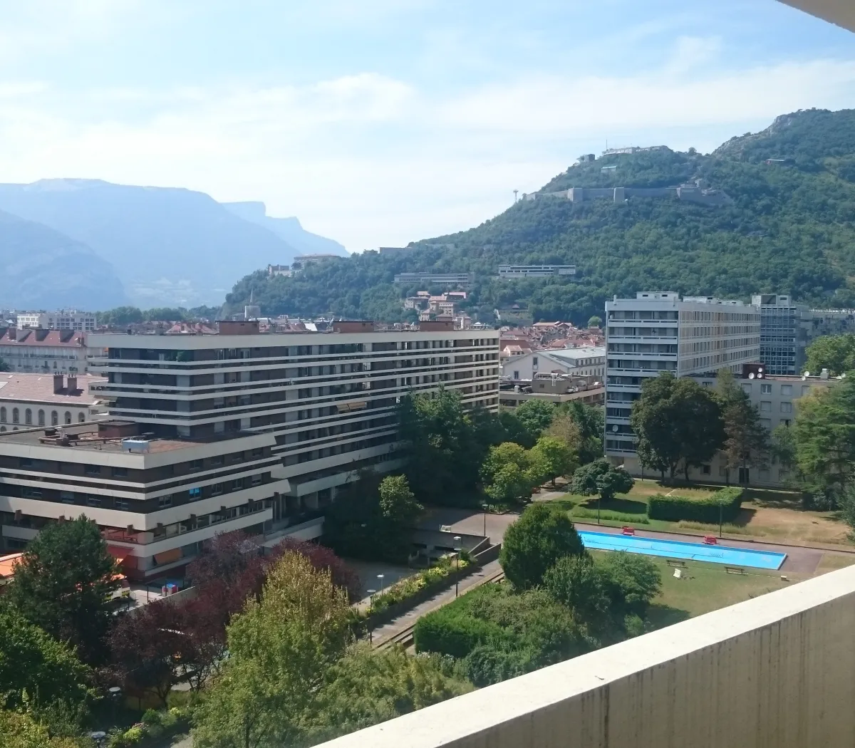 Location Grenoble Appartement 6a676c93c8c8