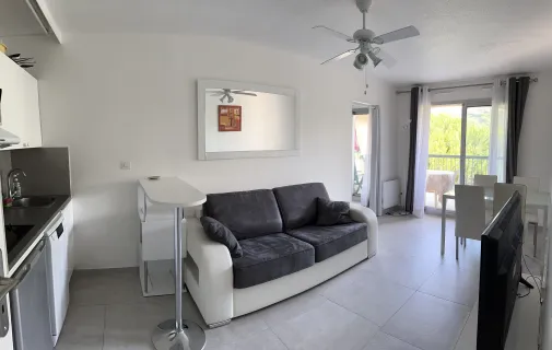 Location Vallauris Appartement 6a68a93750fd