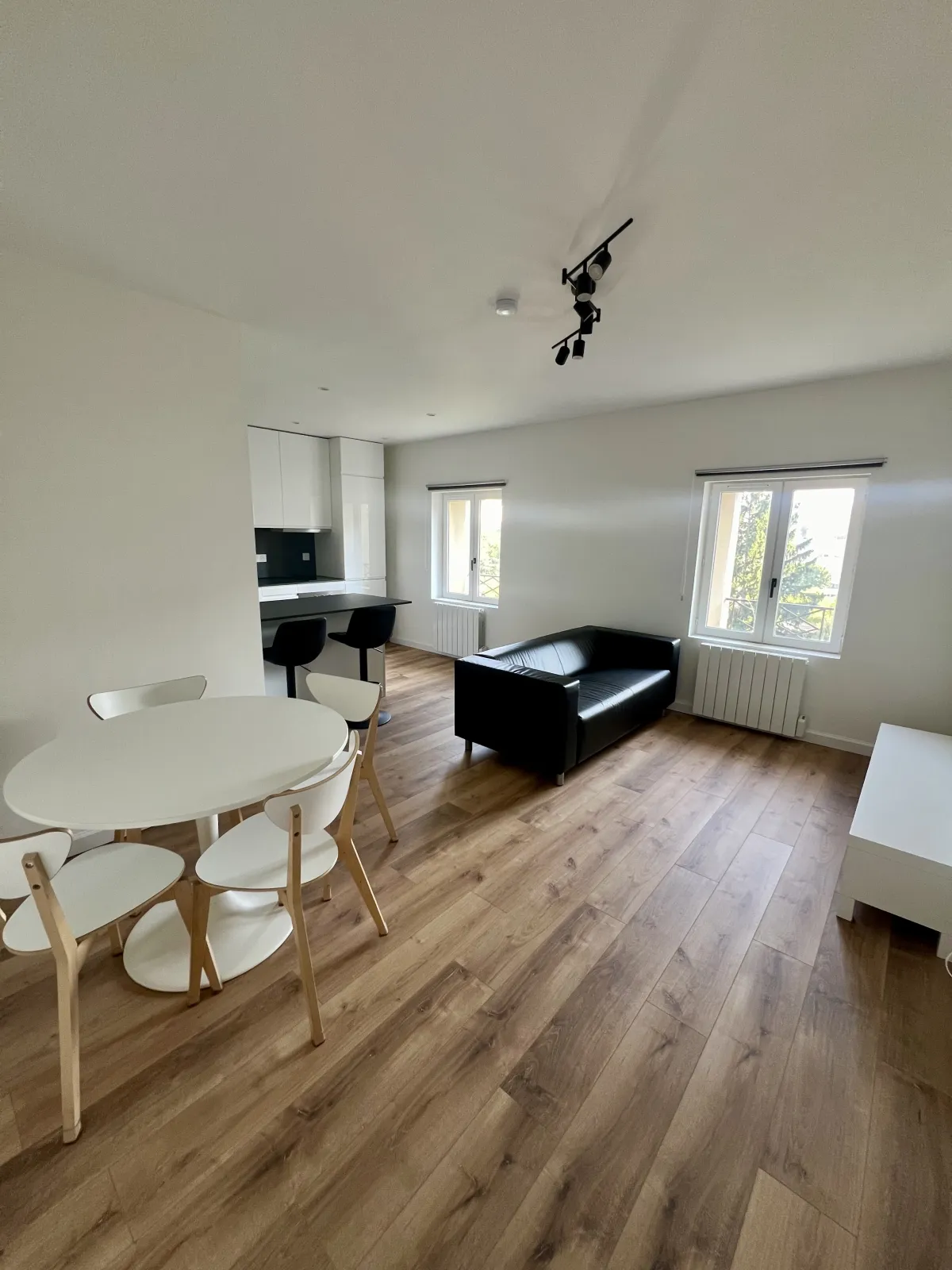 Location Caluire-et-Cuire Appartement 6a6a0f4aa6cc