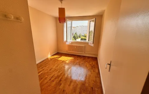 Location Villeurbanne Appartement 6a70a08ac5a9